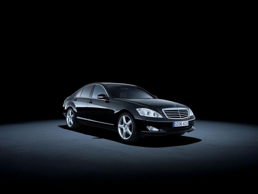  Mercedes-Benz S500 (W221) 2005 года  (фото 24 из 31)
